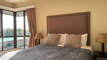 4 chambres, bureau, fer et planche Ă repasser, Wi-Fi gratuit