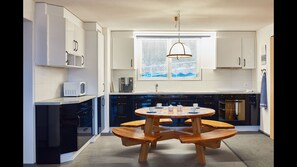 Apartment, 3 Bedrooms, Smoking, Balcony | Dining - Cozy Apartment With Lake View for 6 Guests (Emmetten)