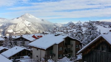 Apartment, 3 Bedrooms, Smoking, Balcony | View from property