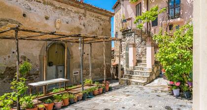 Ecolodge Selvitelle - Escape the Hectic and Submerge in the Nature of Cilento