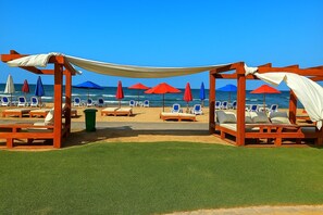 Chalet, 1 Bedroom, Accessible, Smoking | Beach