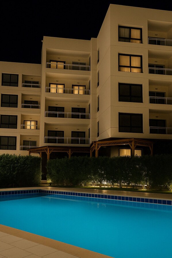 Chalet, 1 chambre, accessible aux personnes à mobilité réduite, fumeur | Piscine | Piscine extérieure