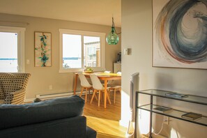 Interior - Bayside Apartment #4- Top Floor Waterfront Views above Boulevard Park (Bellingham)