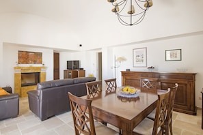 Dining - Hillside villa with pool for 5 guests in Monopoli (Monopoli)