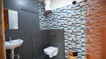 Shower, towels
