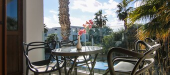 Phaedrus Living Seaside Constantinos 113