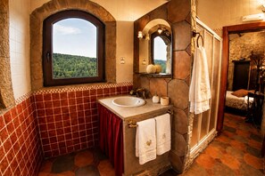 Articles de toilette écologiques, serviettes fournies