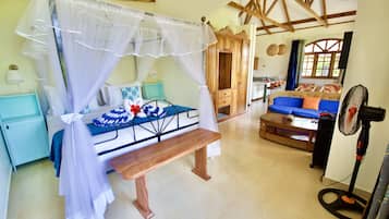 1 bedroom, in-room safe, iron/ironing board, free WiFi