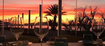 Preciosa villa con piscina privada, 350m de la playa