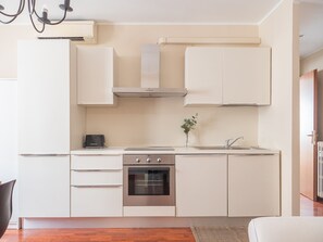 Deluxe Apartment | Living area