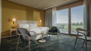 Deluxe tweepersoonskamer | Hypoallergeen beddengoed, een kluis op de kamer, een bureau