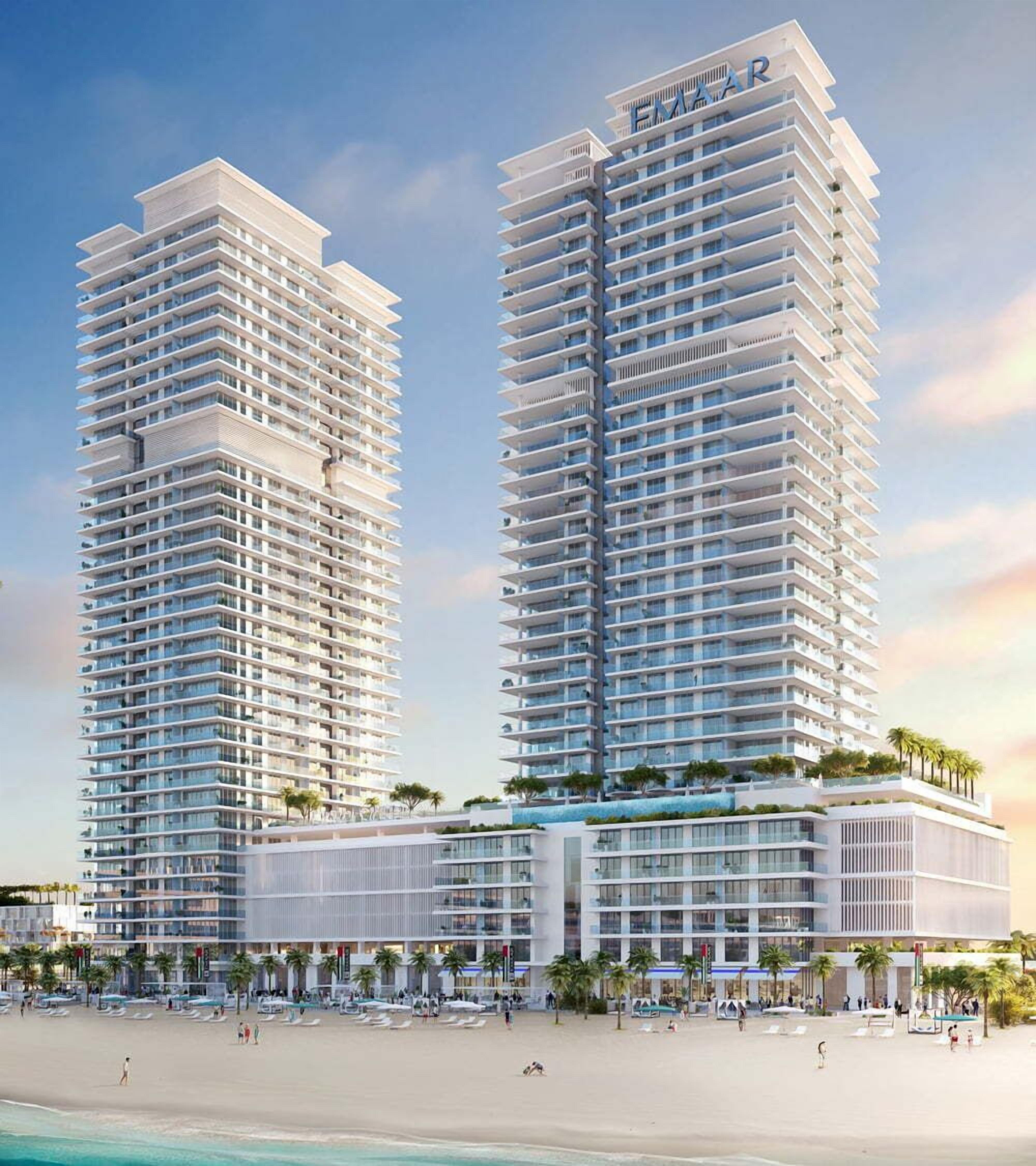 بالقرب من الشاطئ