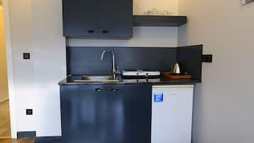 2 Balcony , Terrace Room | 私人厨房 | 迷你冰箱