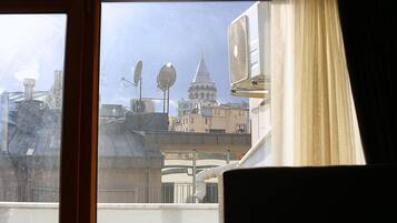 2 Balcony , Terrace Room | 露台