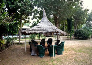 Ruang duduk lobi