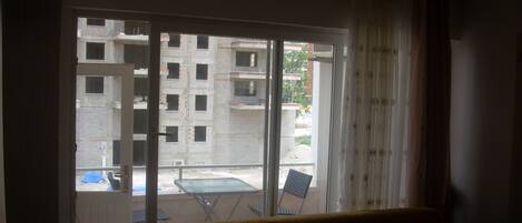 Televisión y monitor de computadora