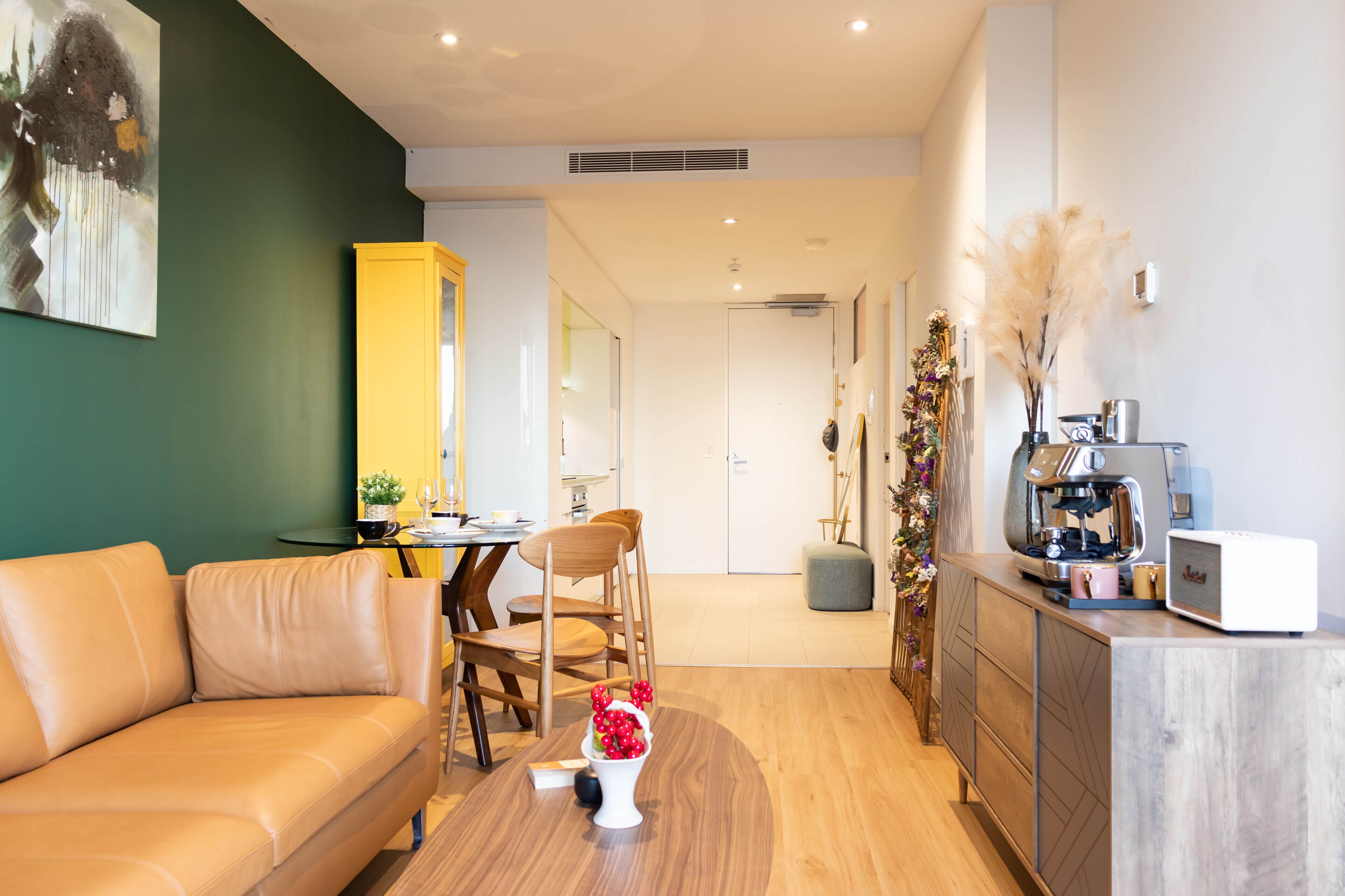 Charming city apt w/ balcony# Free parking