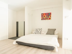 Condo Deluxe | 2 phòng ngủ, bàn ủi/dụng cụ ủi quần áo 