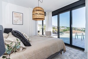 2 chambres, fer et planche à repasser, Wi-Fi, literie fournie