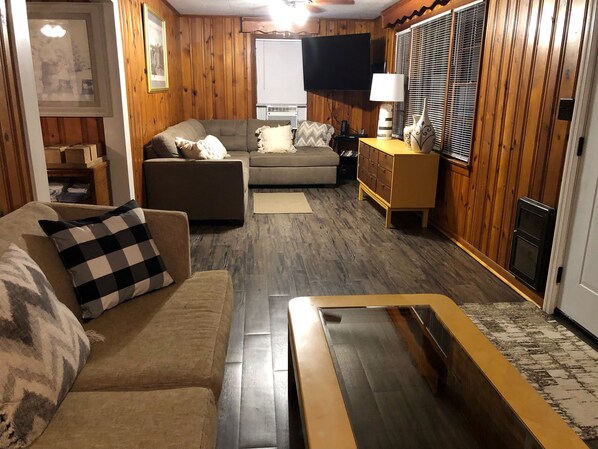 Smart TV, DVD player, video library, stereo