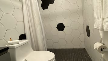 Double Room | Bathroom | Shower, hair dryer, towels