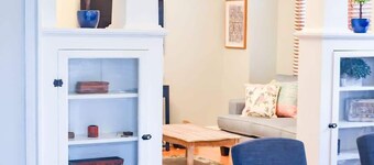 Modern & Centrally Located! Stay at Calypso Dreams