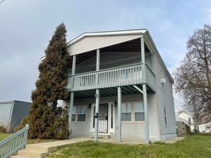 Exterior - The Bliss Lodge - Large House (Columbus)
