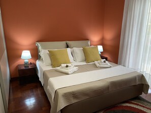 3 bedrooms, desk, iron/ironing board, travel cot - VILLA MILICI TAORMINA (TAORMINA TRAPPITELLO ( ME ))