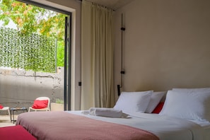 1 bedroom, iron/ironing board, free WiFi, bed sheets - Double Room with Patio - Moro Inn B&B Korcula (Korcula)