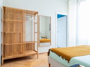 Deluxe-Apartment | 2 Schlafzimmer, Bügeleisen/Bügelbrett, kostenloses WLAN, Bettwäsche