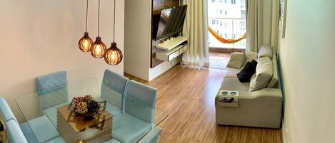 Smart-TV, fotballspill og bøker