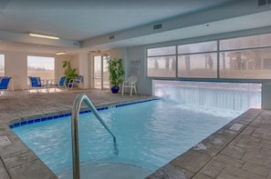 Piscina coperta, piscina all'aperto