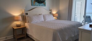 2 bedrooms, free WiFi, bed sheets - Island Royale P205, White Sands and Gulf Front! (Gulf Shores)