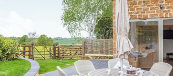 The Old Stables - UK37000