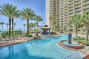 Una piscina techada, una piscina climatizada