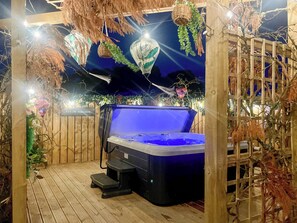 Bain à remous extérieur