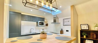 2 bedroom accommodation in Cirencester