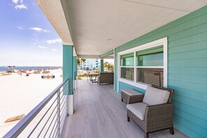 Terrace/patio - Sand Dollar North - Beachfront View (Fort Myers Beach)