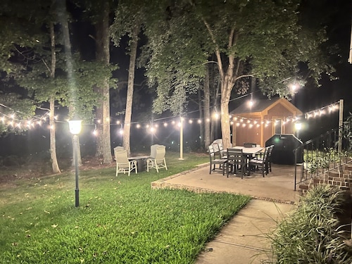 Modern farm Home Close to Jordan lake and Downtown apex