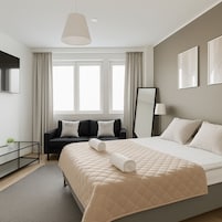 City Studio Suite | Individually decorated, laptop workspace, free WiFi, wheelchair access