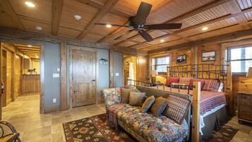 6 Schlafzimmer, Schreibtisch, Bügeleisen/Bügelbrett, kostenloses WLAN