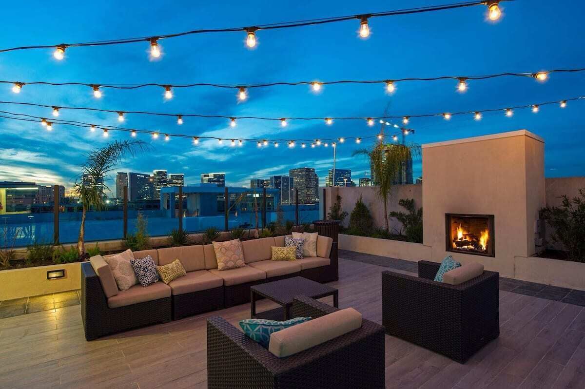 Exclusive Uptown Flat - River Oaks District View - Luxury Amenities