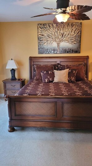 3 camere, una scrivania, ferro/asse da stiro, Wi-Fi gratuito