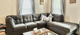 Quaint 2 bedroom apartment. 5 minute walk to down town Close to local bike trail