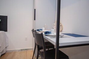 Suíte estúdio básica | Opções para refeição