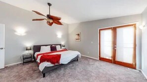 6 habitaciones, escritorio y tabla de planchar con plancha 
