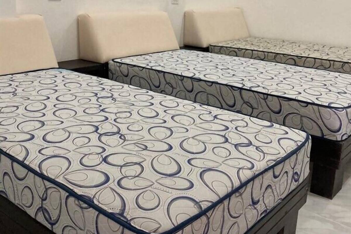 2 bedrooms, individually furnished, free WiFi