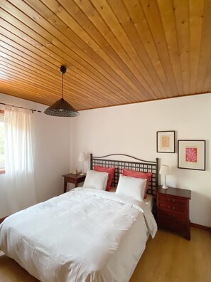 4 Schlafzimmer, kostenloses WLAN, Bettwäsche