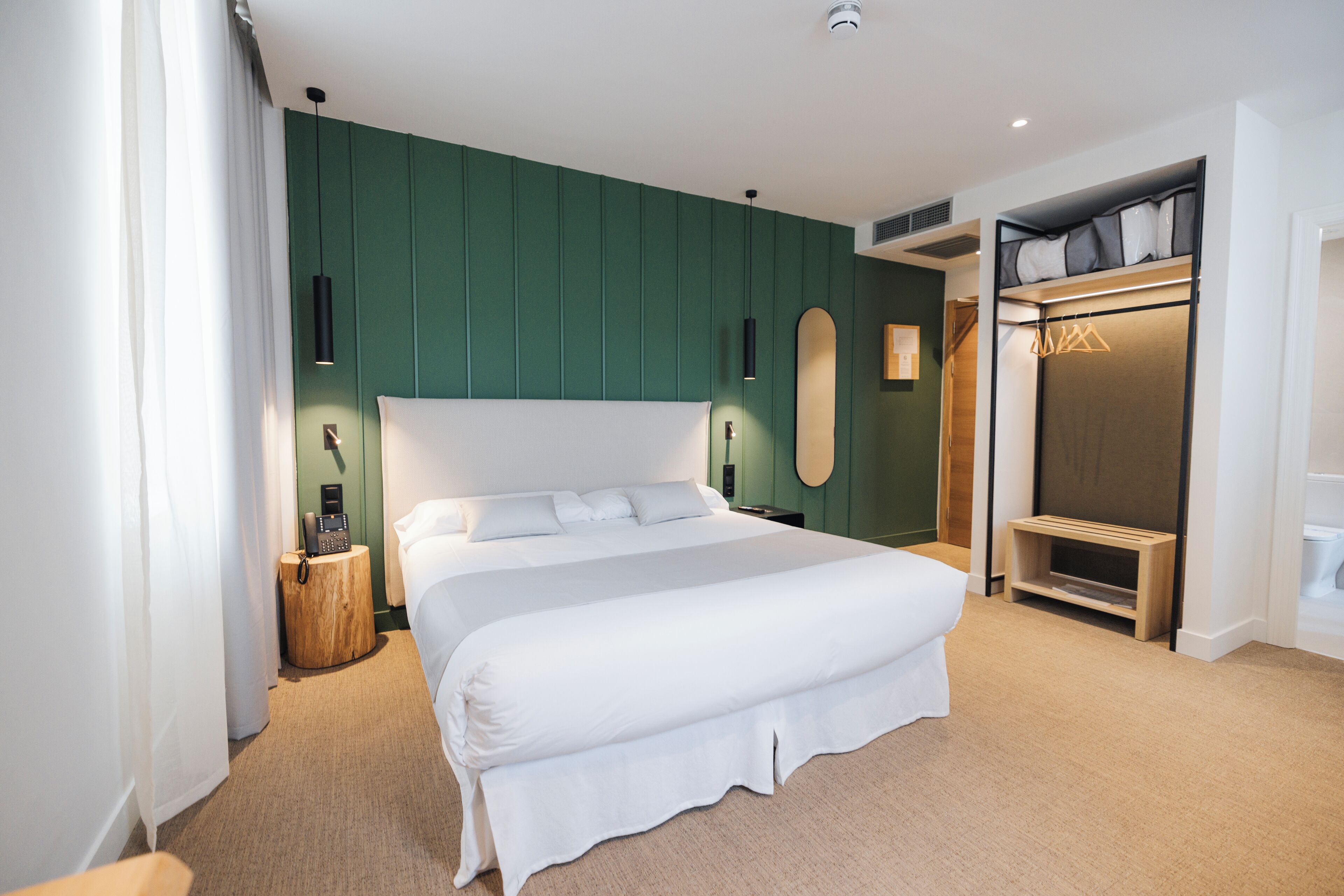 Habitación individual Deluxe | Caja fuerte, wifi gratis, ropa de cama