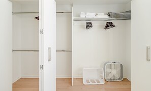 Interior - Luxury One Bedroom with Resort Amenities in SoMa (San Francisco)